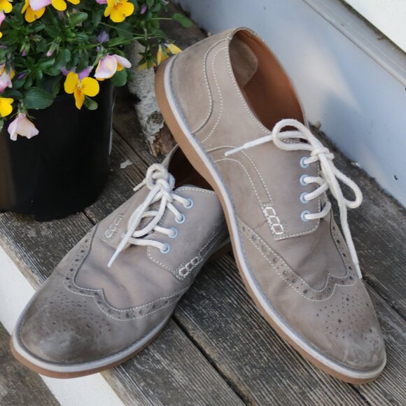 Clarks | Shoes | Clarks Farli Limit Gray Nubuck Leather Wing  display picture 1